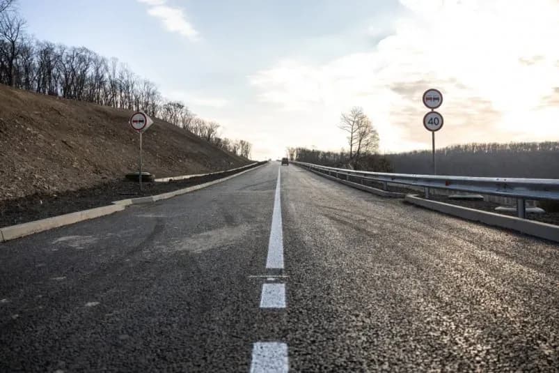 Во Владивостоке запущено движение по новой дороге, соединяющей Нейбута и трассу Седанка — Патрокл